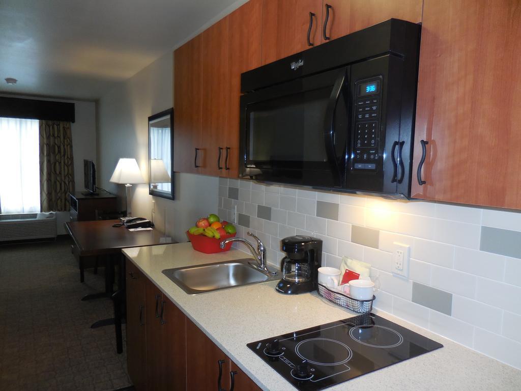Ledgestone Hotel Vernal Habitación foto